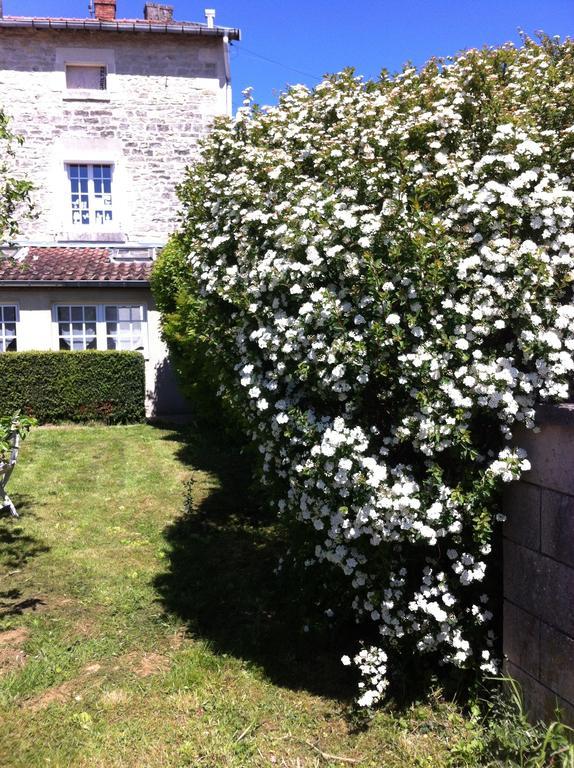 Les Lilas Roses Chamouilley Eksteriør bilde